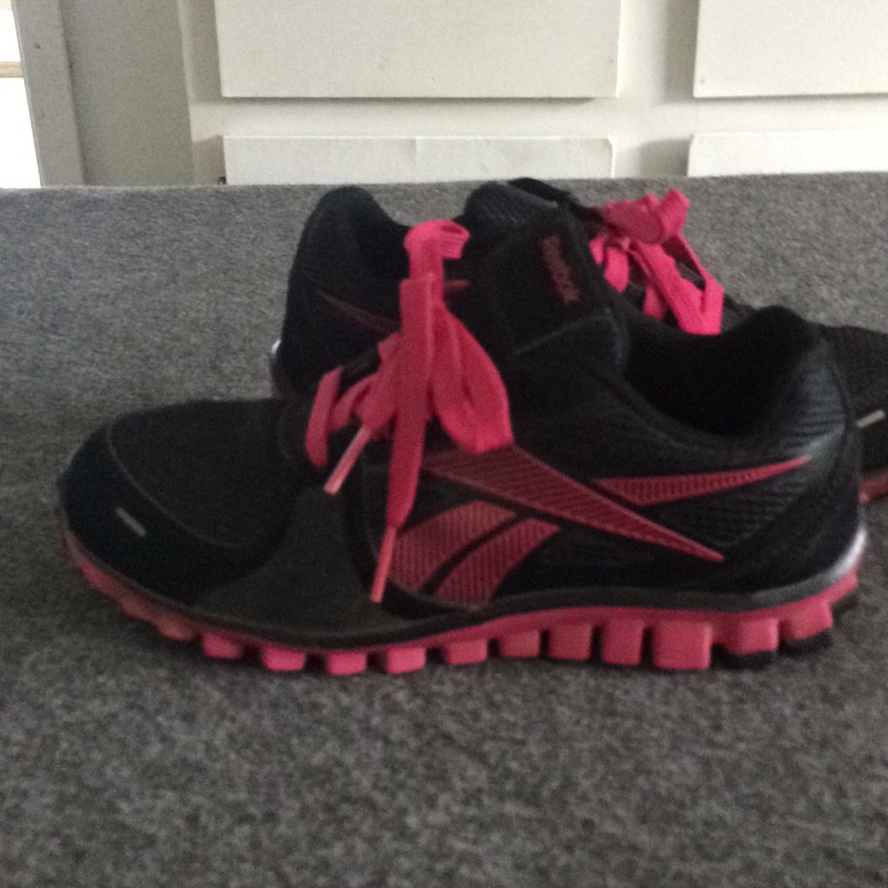 Reebok tennis shoes